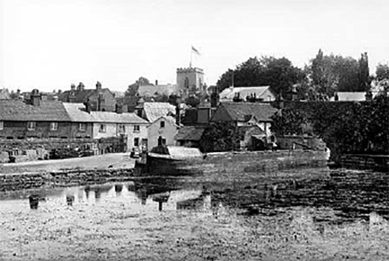 Wantage Wharf - circa 1895. Photograph by Henry W. Taunt.